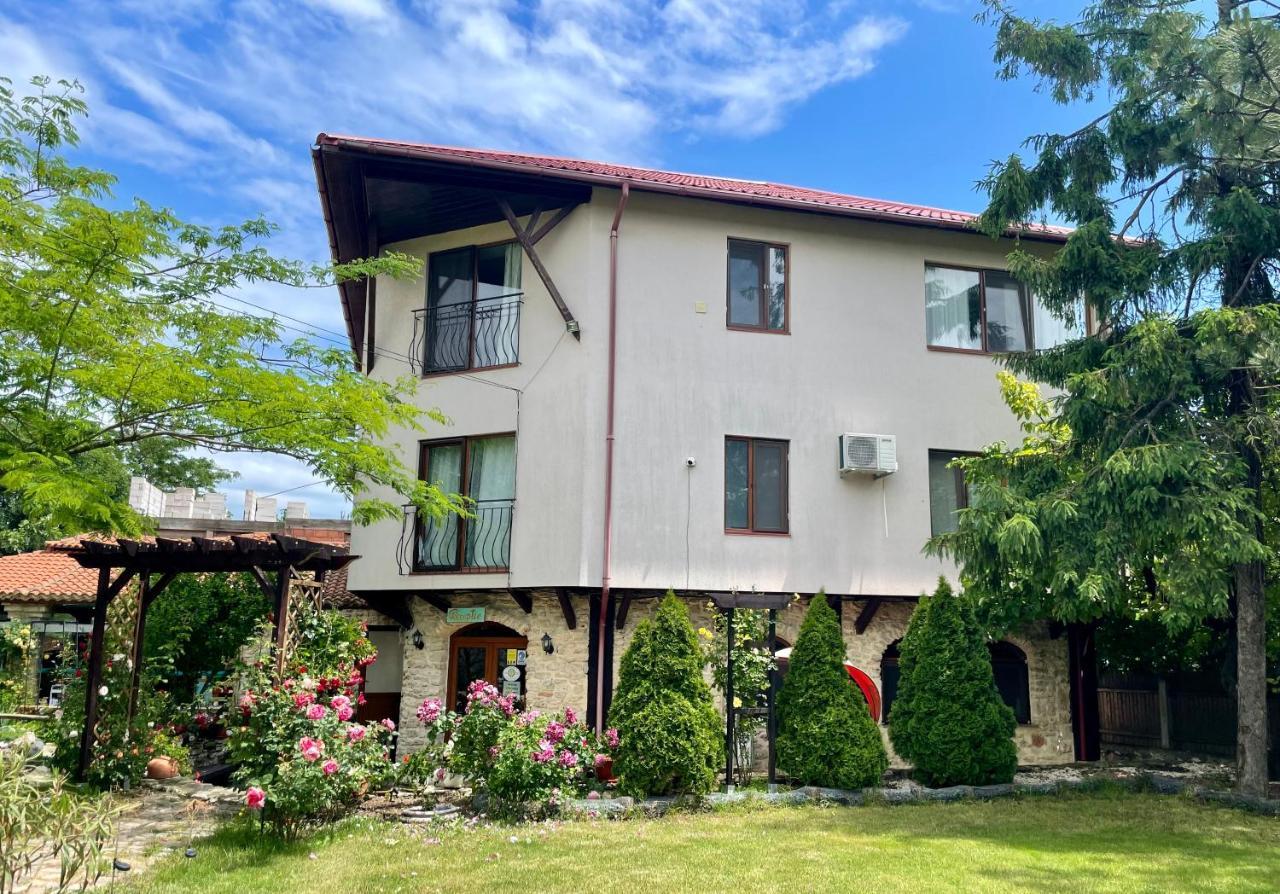 H By Hambar Apartment Vama Veche Ngoại thất bức ảnh
