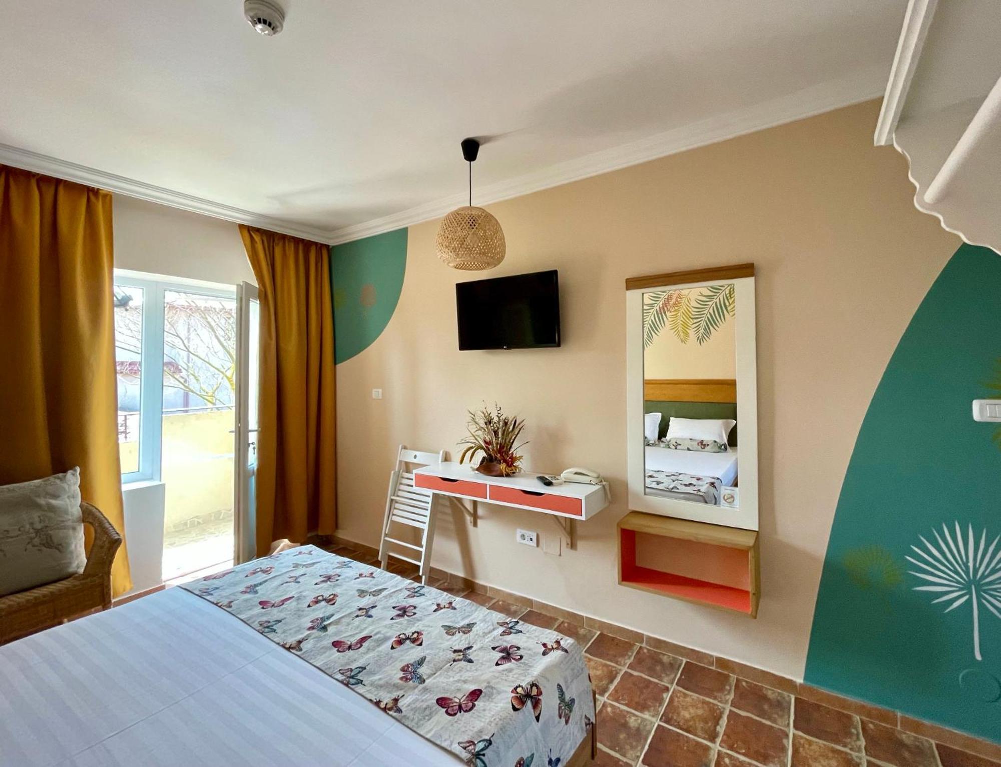 H By Hambar Apartment Vama Veche Ngoại thất bức ảnh